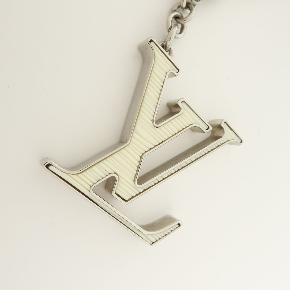 Louis Vuitton Bijoux Sac Fleur de Epi Bag Charm Key Holder White M65085