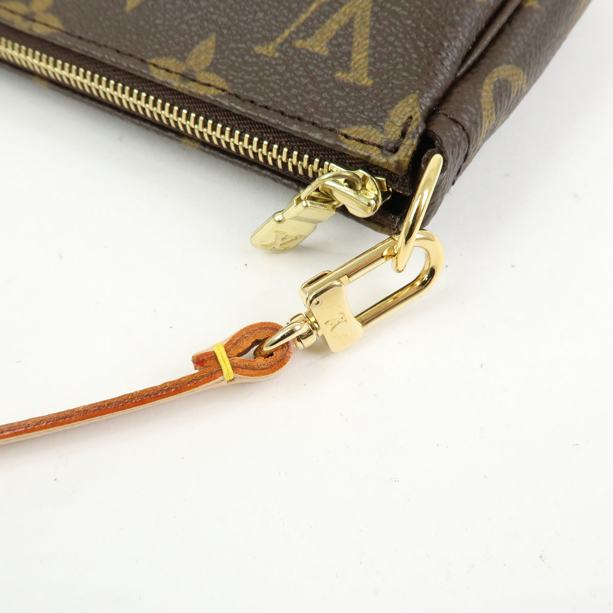 Louis Vuitton Monogram Pochette Accessoires Pouch Hand Bag Brown M51980
