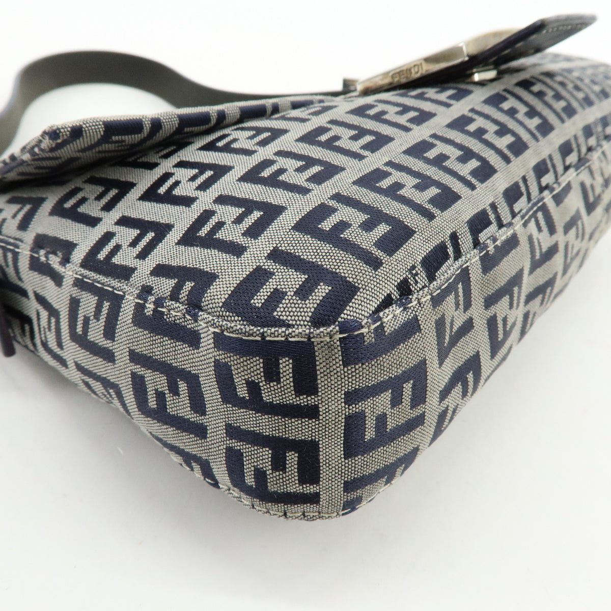 FENDI Mamma Baguette Zucchino Canvas Leather Shoulder Bag Navy 26424