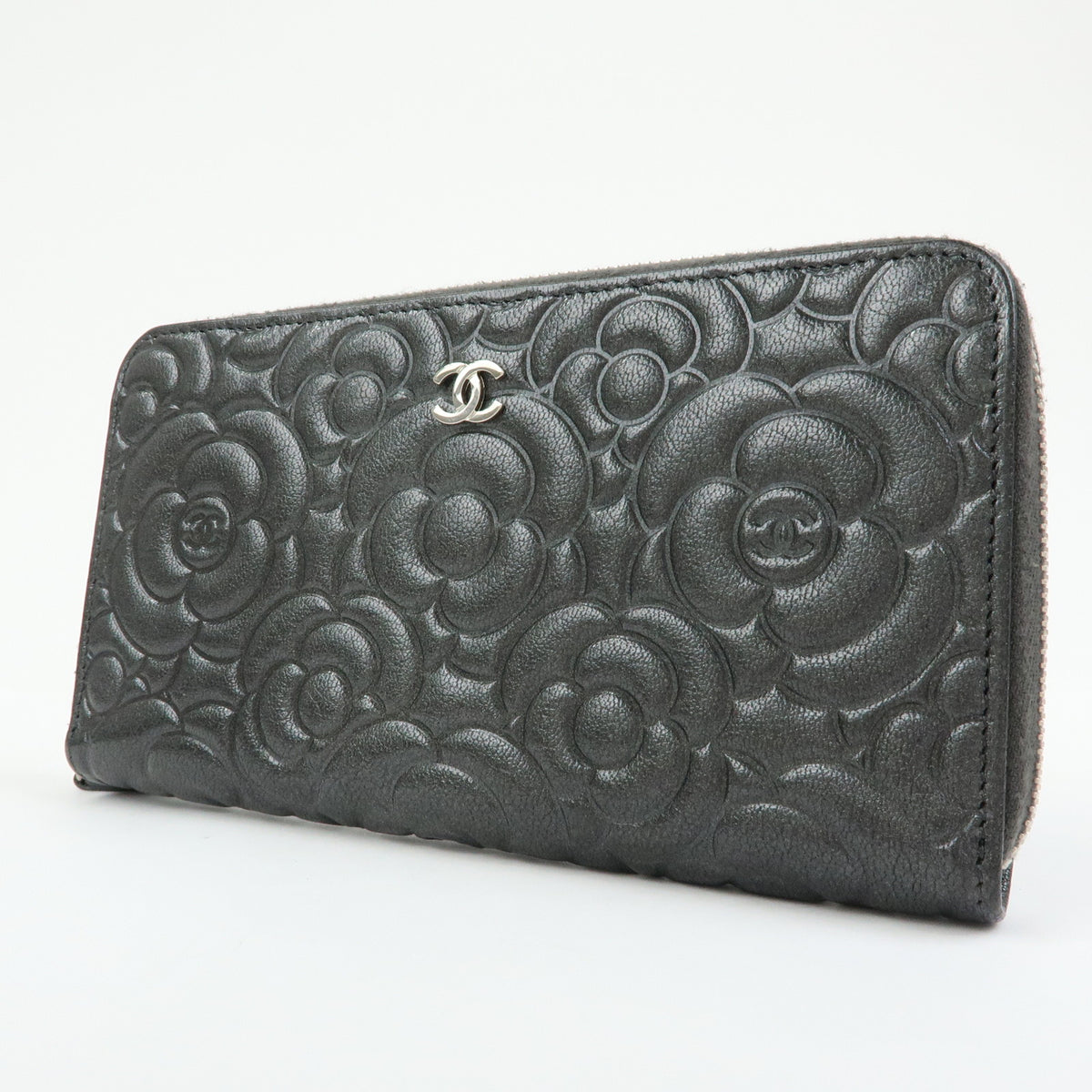 CHANEL Camellia COCO Mark Calf Leather Round Zippy Wallet Grey A82281
