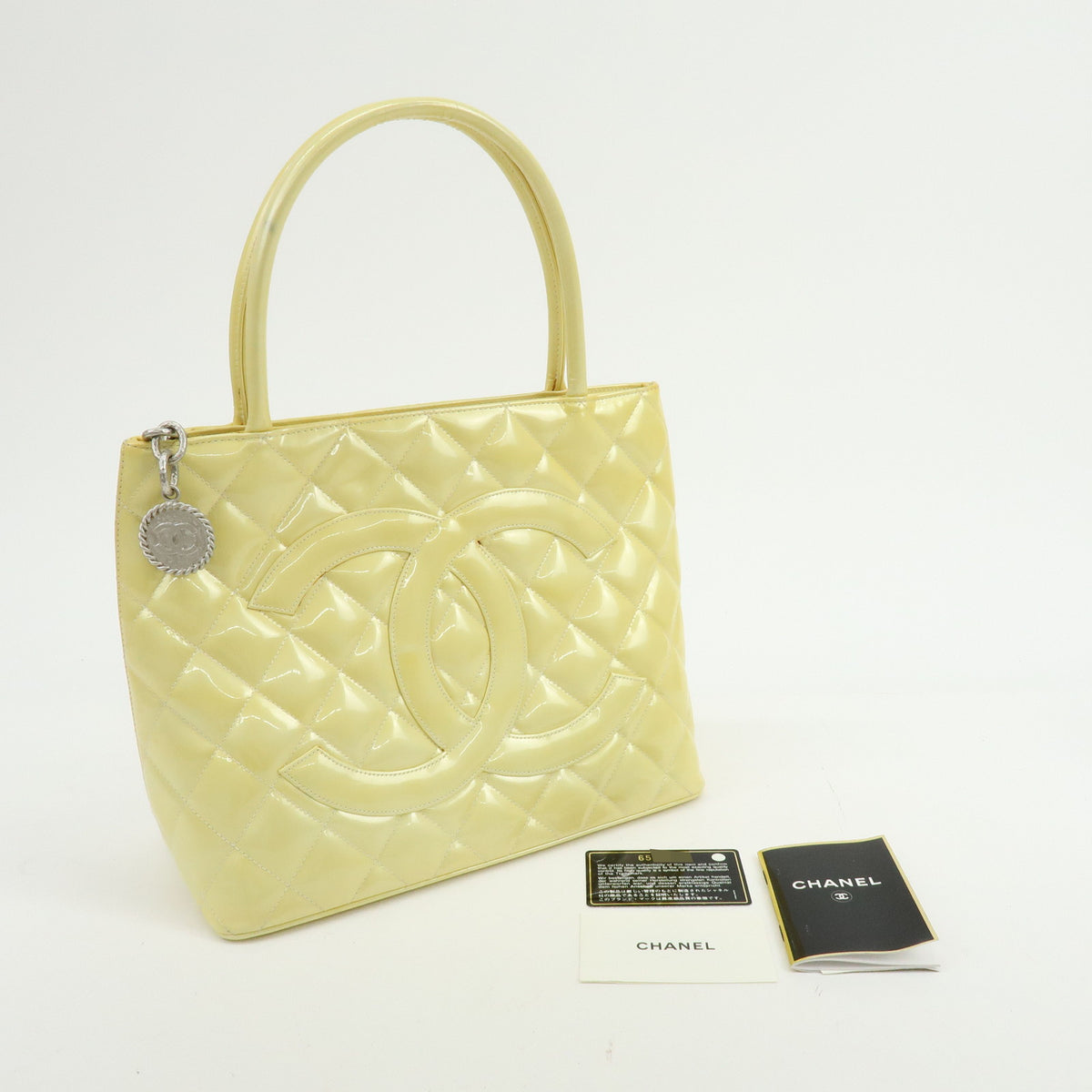 CHANEL Medallion Matelasse COCO Mark Patent Leather Hand Bag A01804