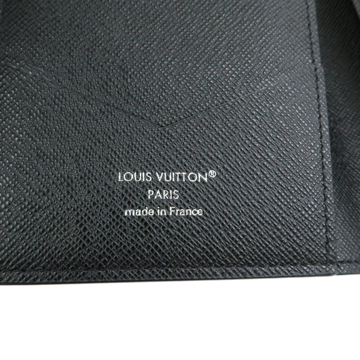 Louis Vuitton Monogram Eclips Couverture de Passeport NM M64501