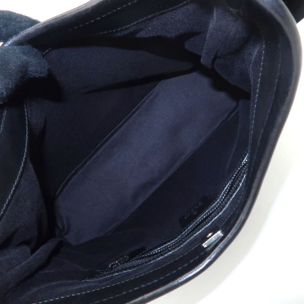 GUCCI GG Canvas Leather Shoulder Bag Black 107752