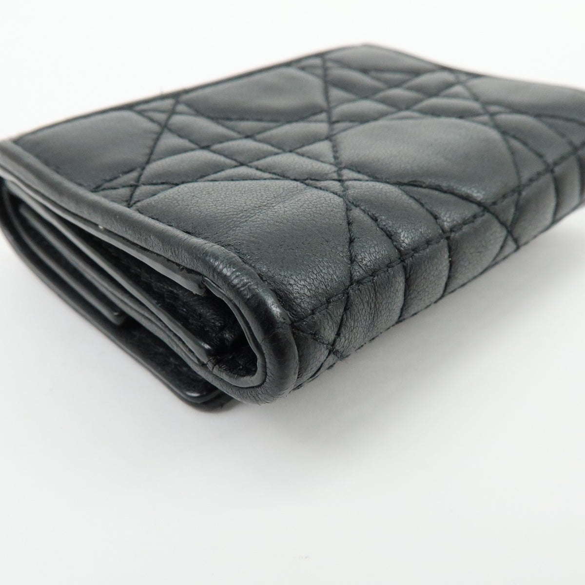 Christian Dior Lady Dior Cannage Bi-fold Compact Lotus Wallet Black