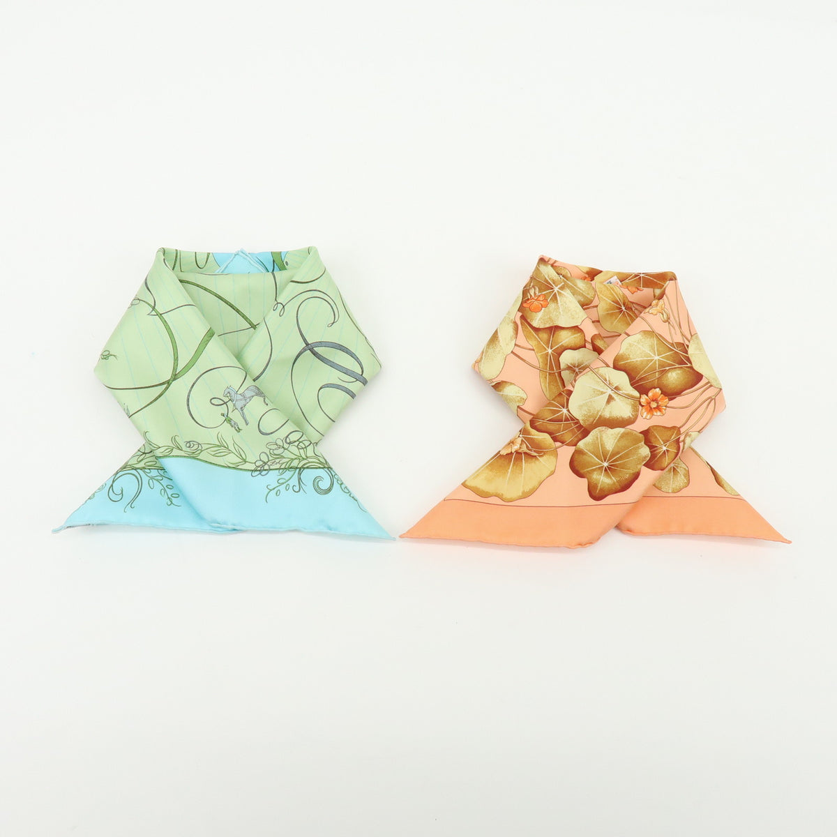 HERMES Carre 45 Lot of 2 Silk 100% Scarf Les Capucines EFFLUVES