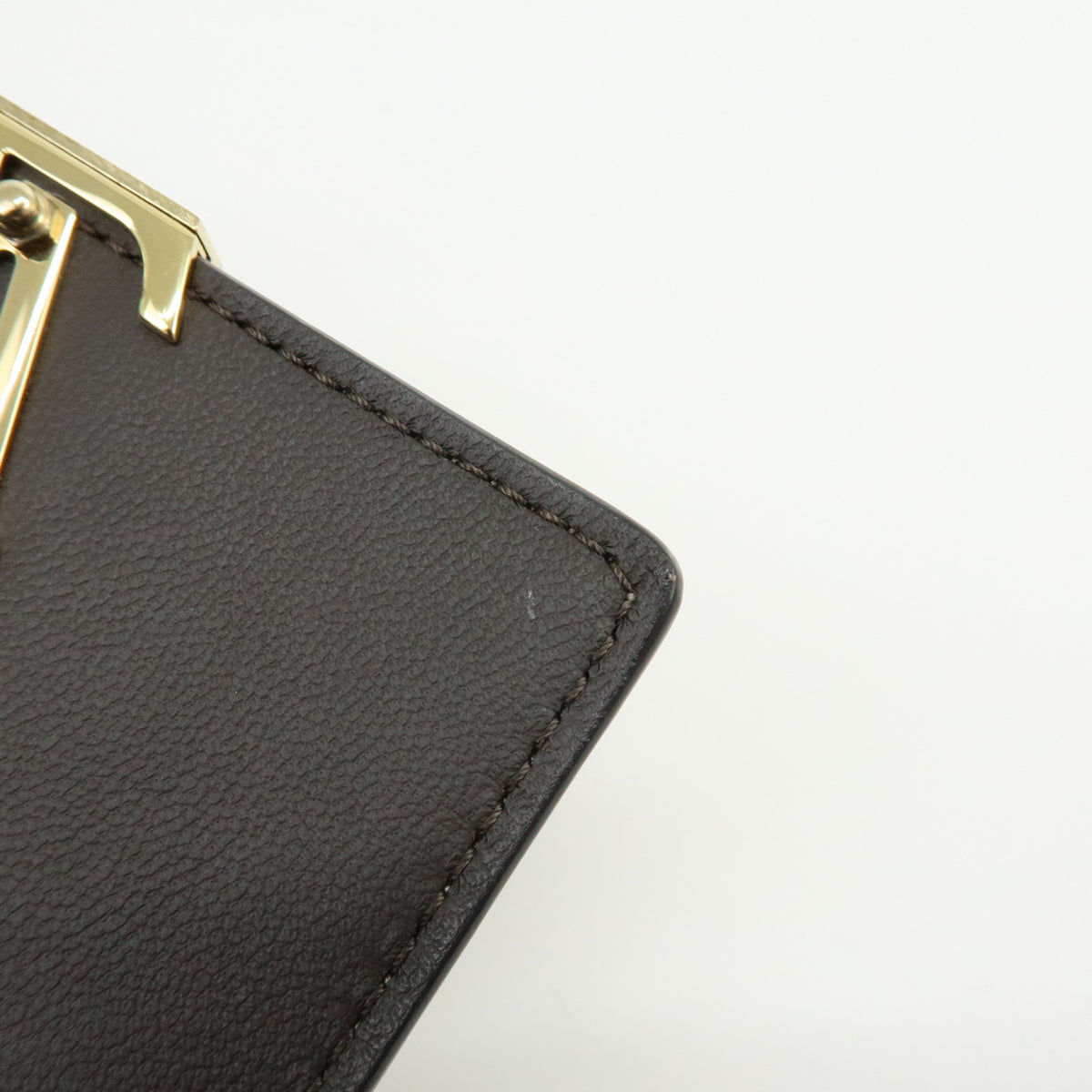 Louis Vuitton Portefeuille Capcines Galet Compact Wallet Galet M68747