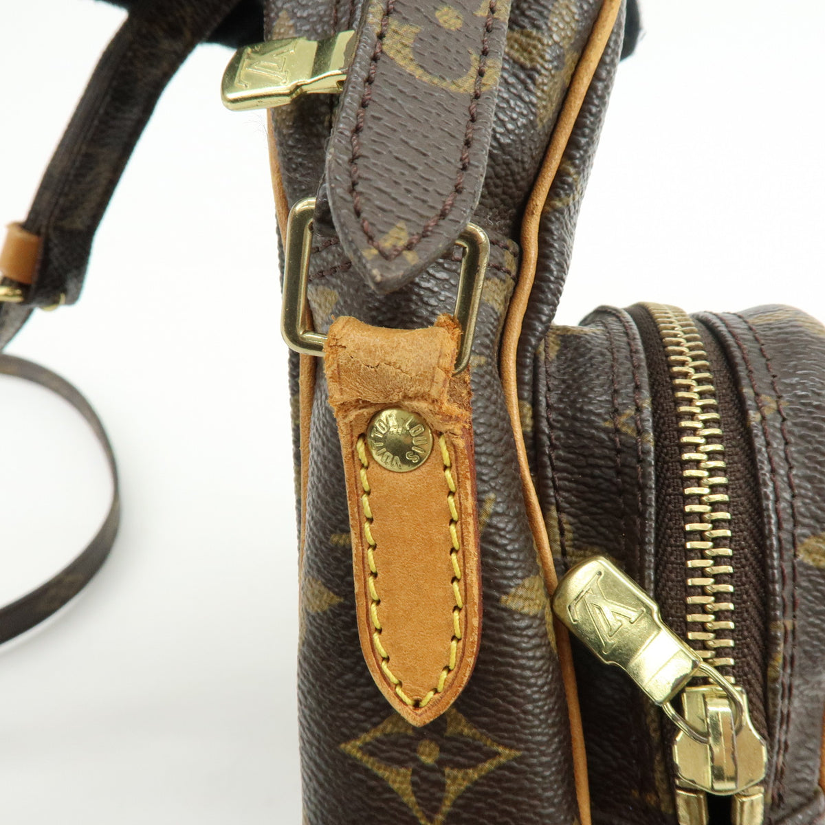 Louis Vuitton Monogram Amazone Shoulder Bag Crossbody Bag M45236