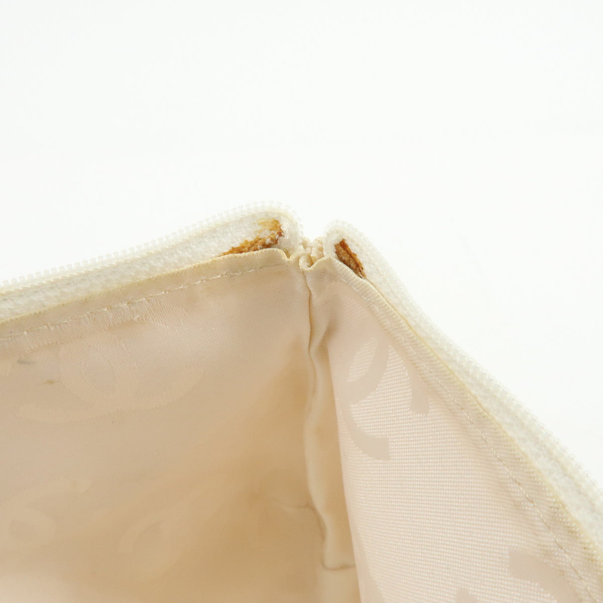 CHANEL COCO Mark Perforated Patent Leather Chain Shoulder Bag Ivory