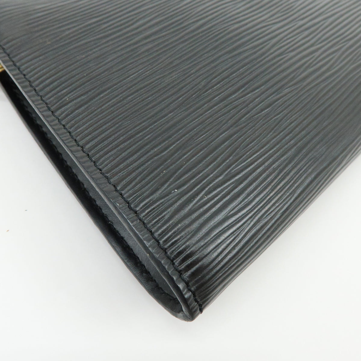Louis Vuitton Epi Pochette Accessoires Leather Clutch Bag Noir M52942