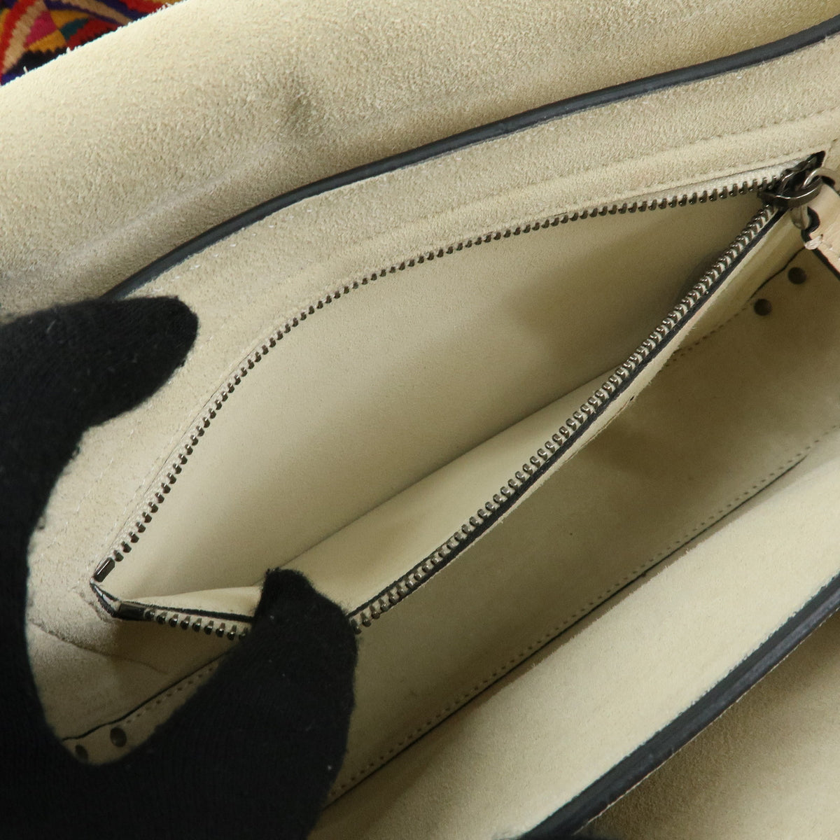 VALENTINO Rockstuds Rolling Guitar Strap Leather Shoulder Bag Ivory