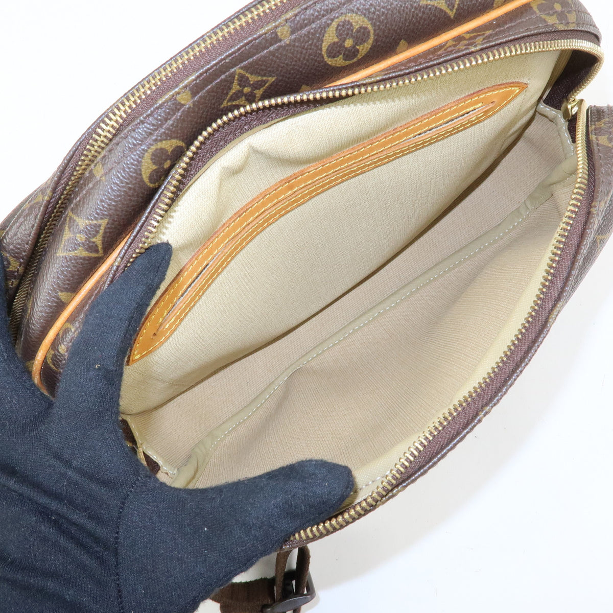 Louis Vuitton Monogram Reporter PM Shoulder Crossbody Bag M45254