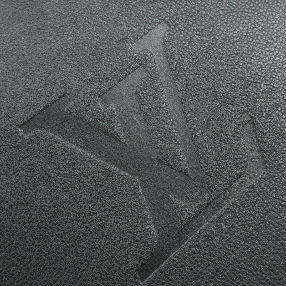 Louis Vuitton Monogram Empreinte On The Go MM Hand Bag Noir M45595