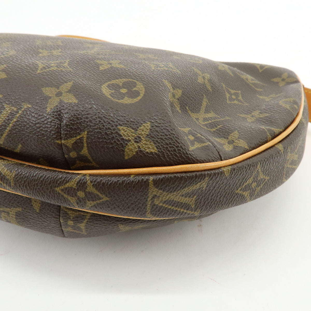 Louis Vuitton Monogram Croissant MM Shoulder Bag Brown M51512