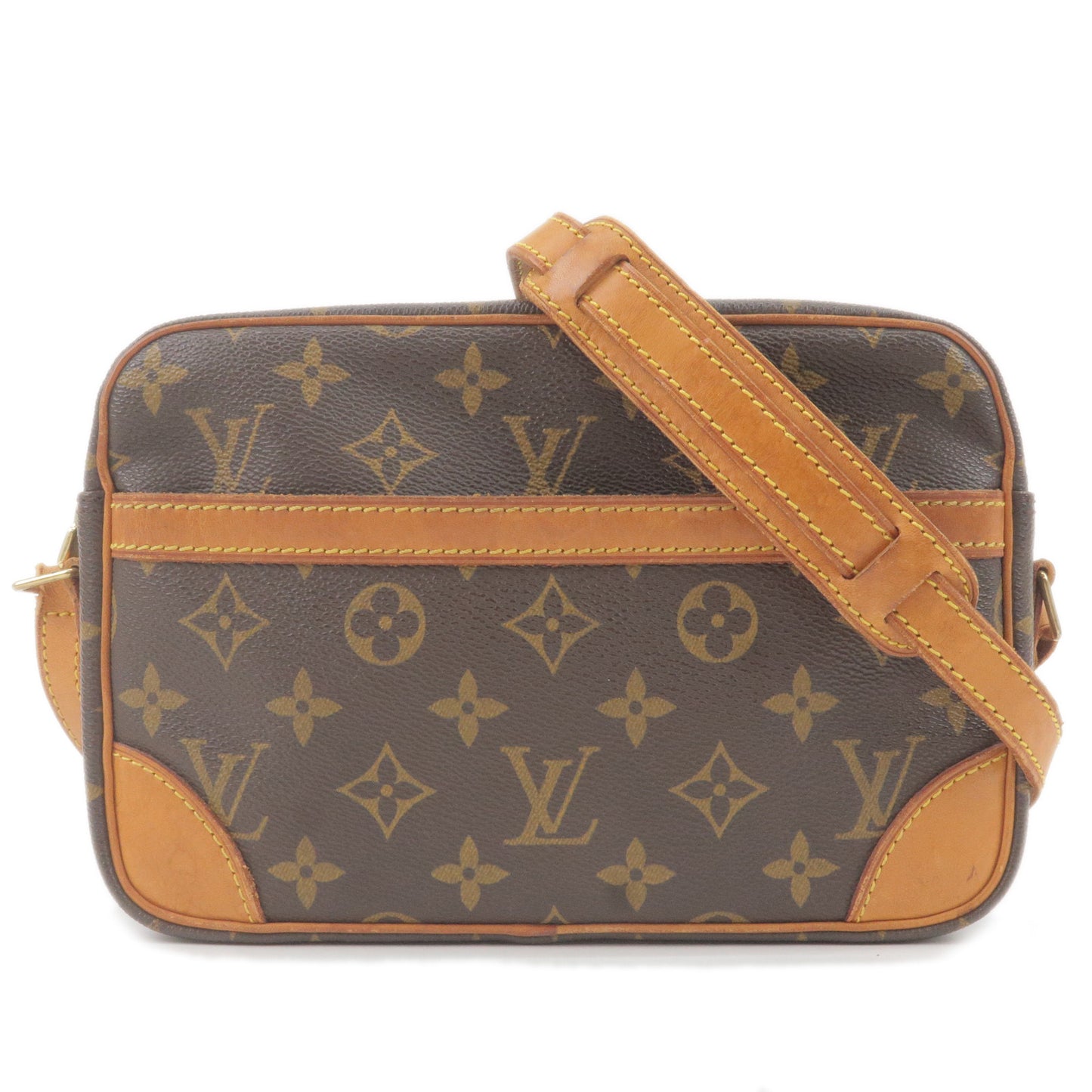 Instagram : The Trocadero Messenger bag from Louis Vuitton is