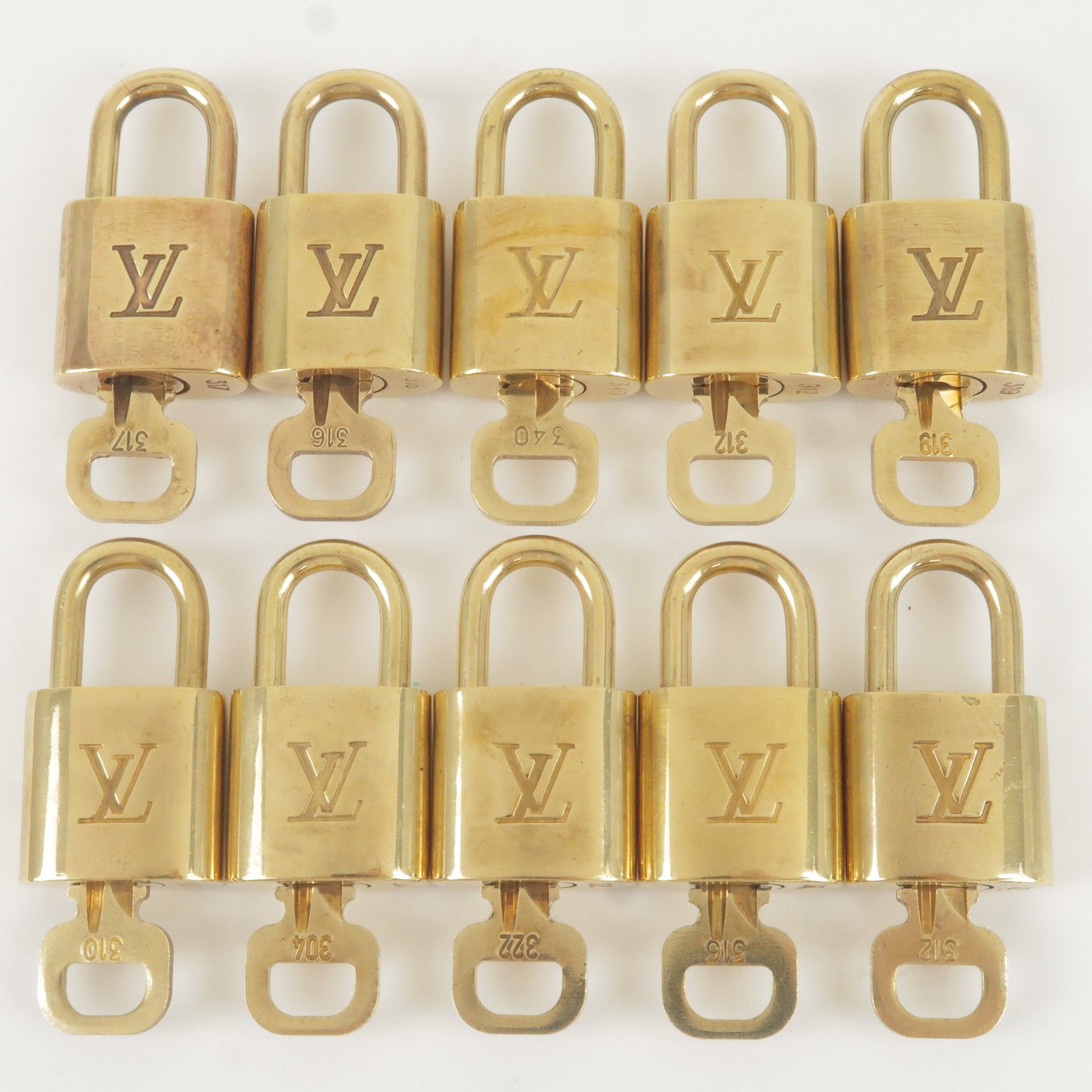 Louis Vuitton Set of 10 Lock & Key Cadena Key Lock Metal Gold