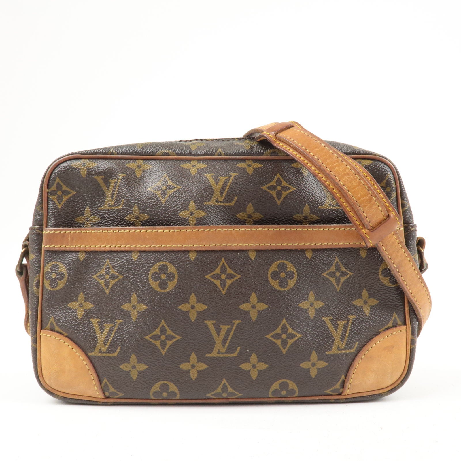 pre owned louis vuittons crossbody mens