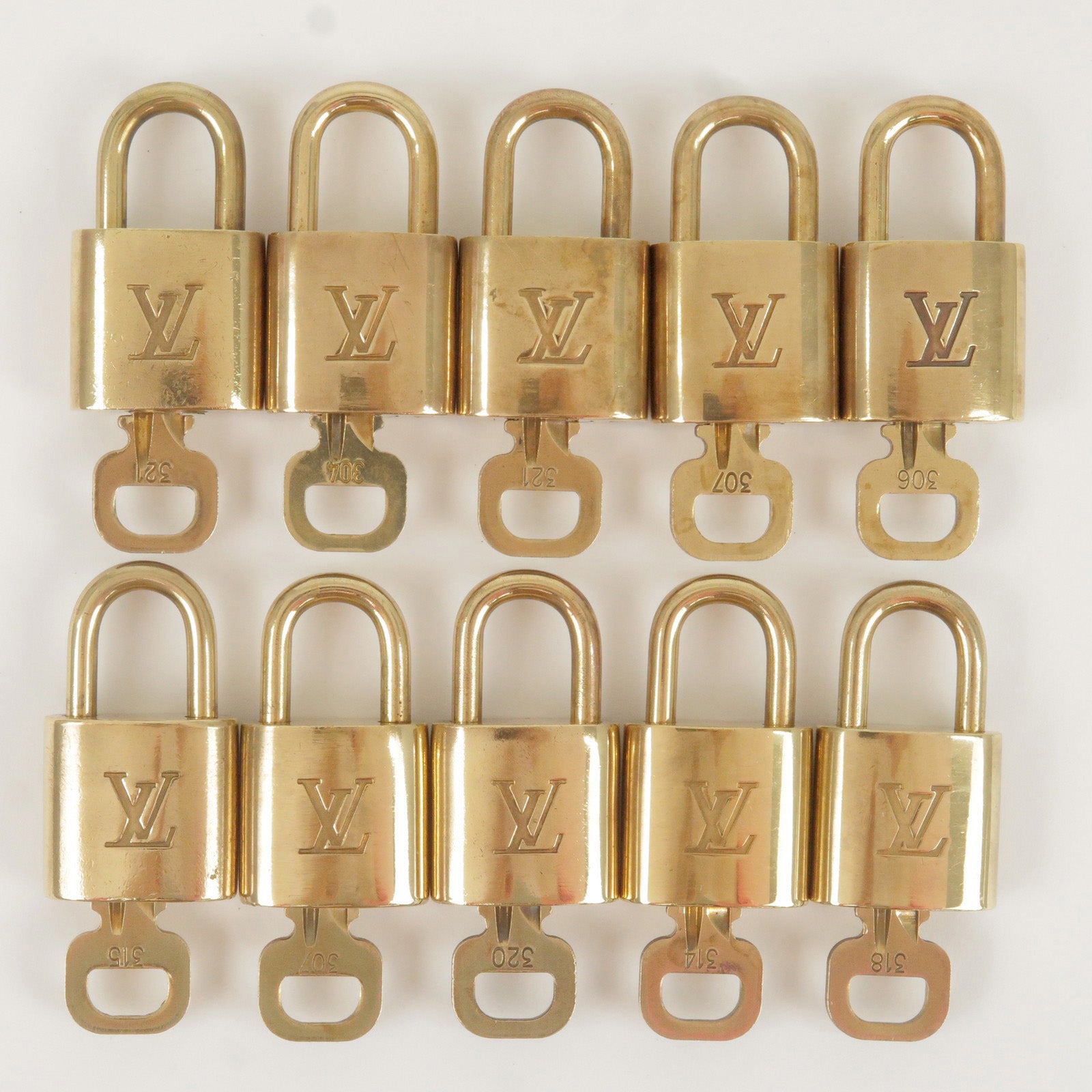  Louis Vuitton Cadena Padlock with Keys, Set of 30