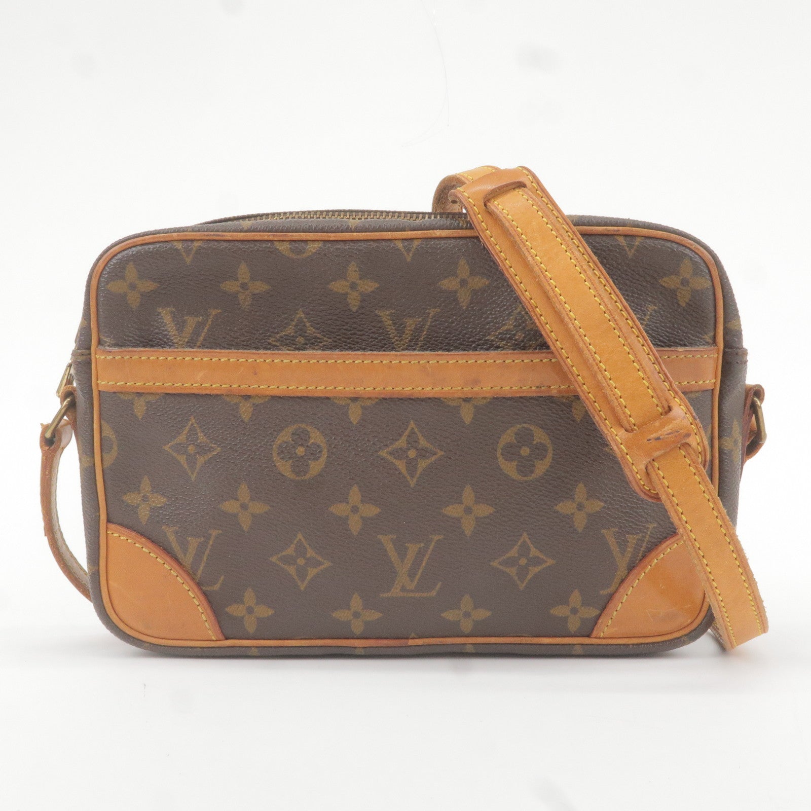 Louis Vuitton LV Shoulder Bag Trocadero 23