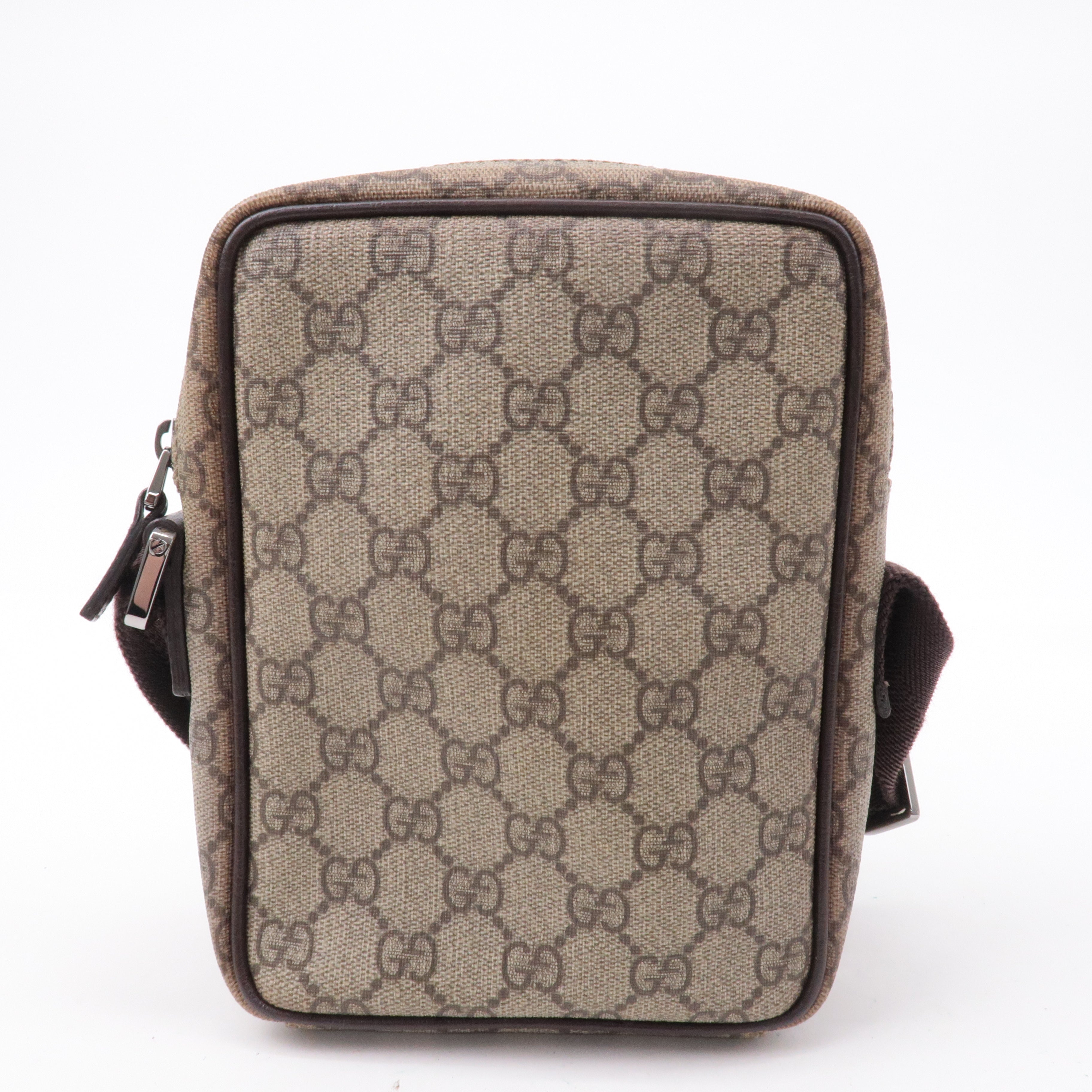 Gucci pouch messenger discount bag