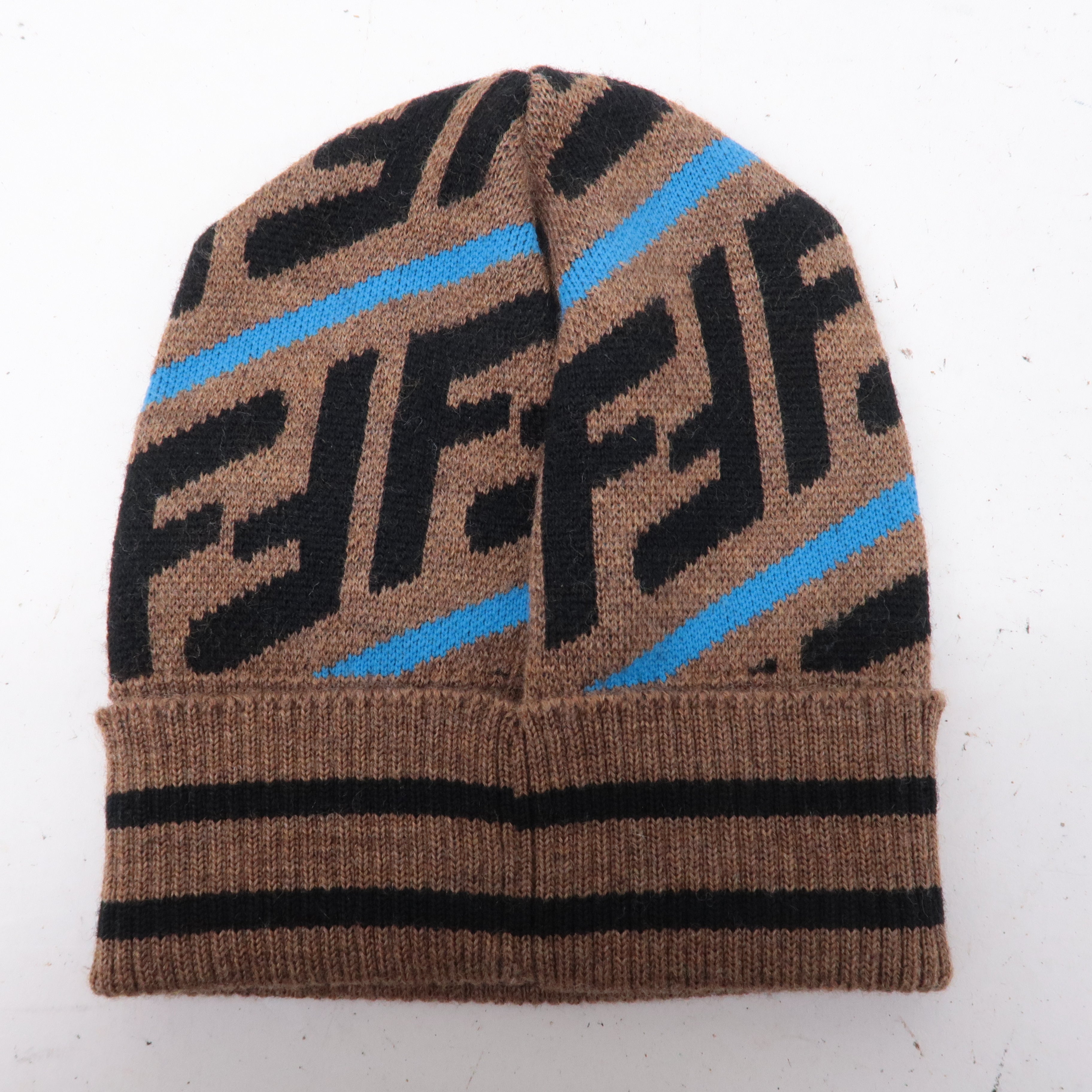 販売販売FENDI/zucca pattern beanie made in ITALY 帽子