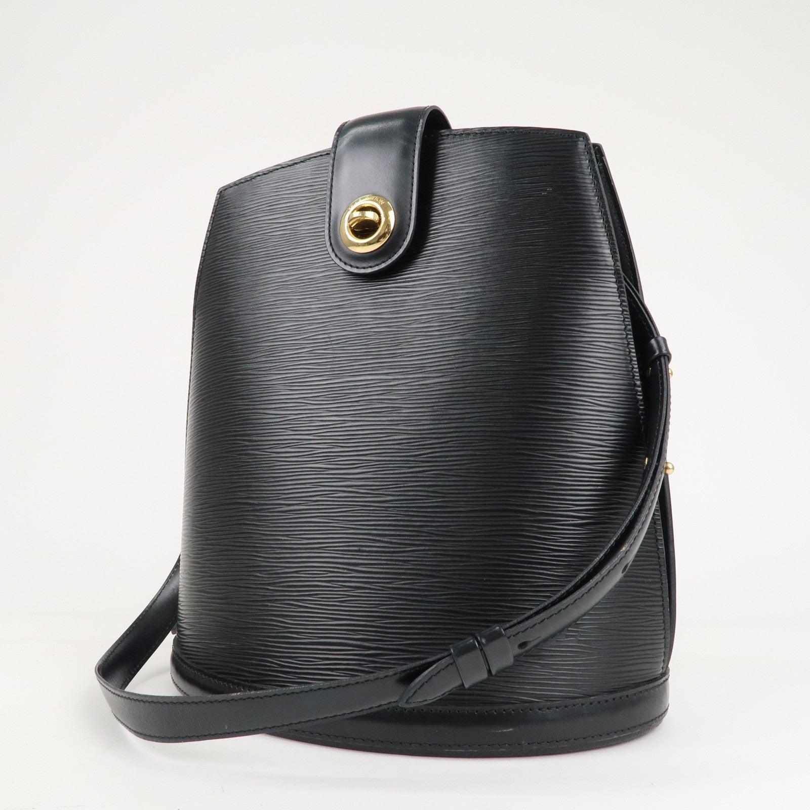 Louis-Vuitton-Epi-Cluny-Shoulder-Bag-Black-Noir-M52252 – dct