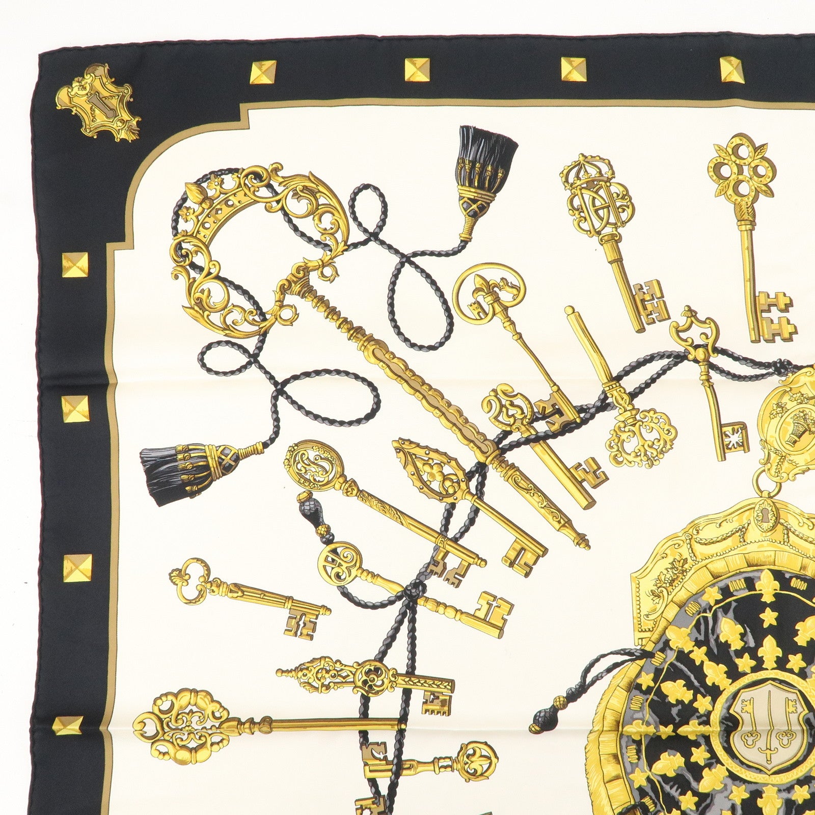 Les Cles Hermes Silk Scarf White and Black