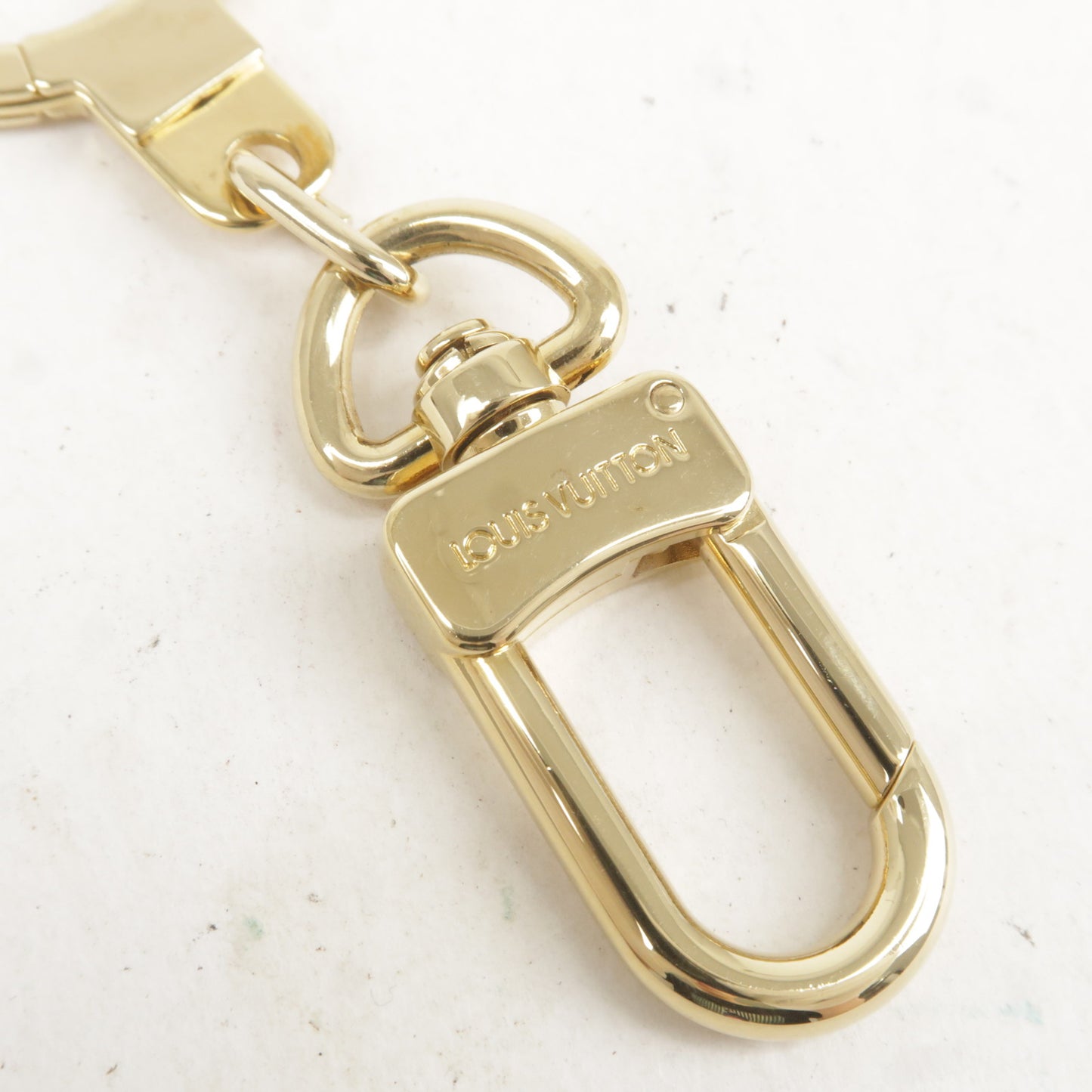 Key ring Louis Vuitton Gold in Other - 32606941