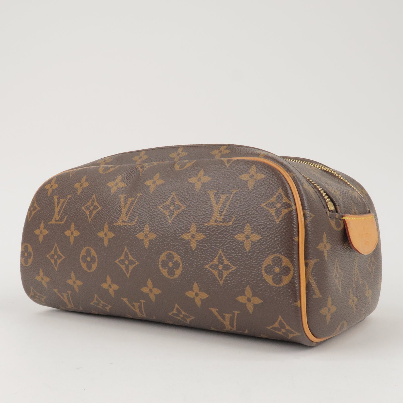 Louis-Vuitton-Monogram-Dopp-Kit-Toilette-Pouch-Bag-M44494