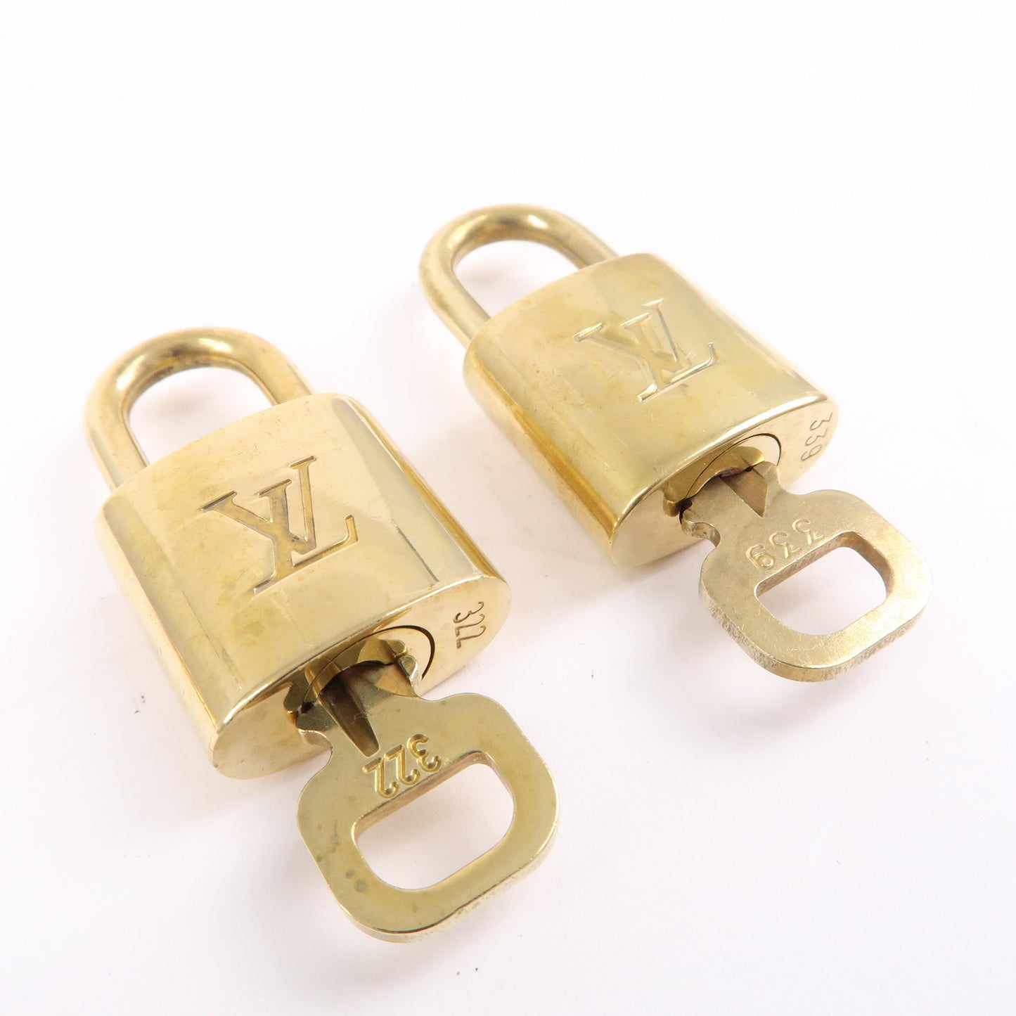 Louis-Vuitton-Set-of-10-Lock-&-Key-Cadena-Key-Lock – dct-ep_vintage luxury  Store