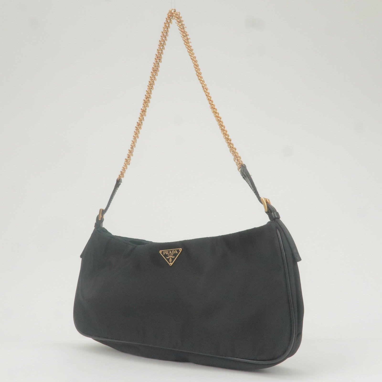 Prada bag with outlet gold chain