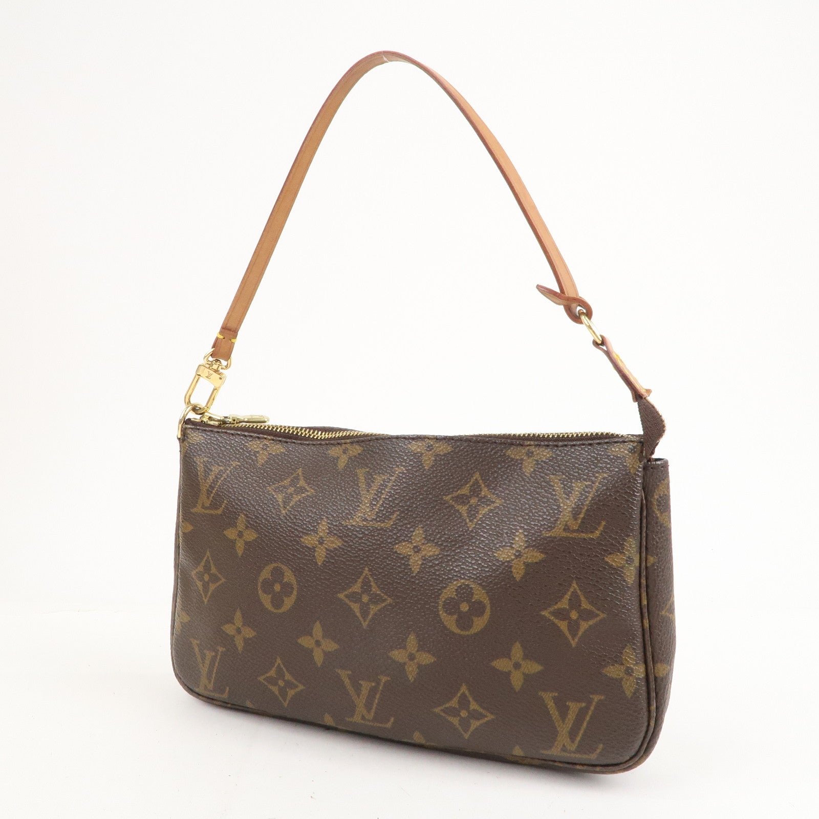 Vuitton - Sac cabas Louis Vuitton Reade petit modèle en cuir vernis  monogram rouge - Louis - ep_vintage luxury Store - Pouch - M51980 – dct -  Pochette - Monogram - Accessoires