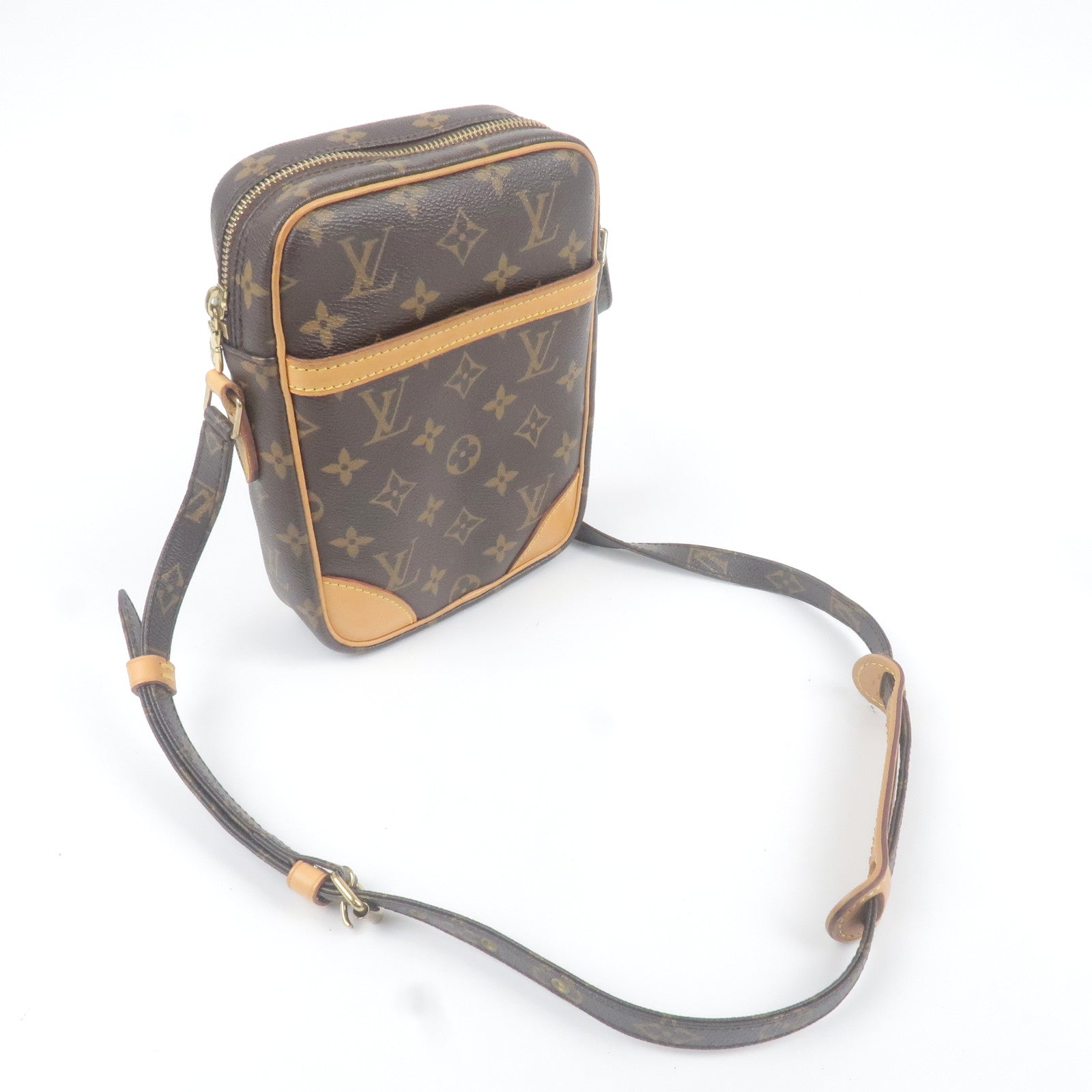 Louis-Vuitton-Monogram-Danube-Shoulder-Bag-M45266 – dct-ep_vintage