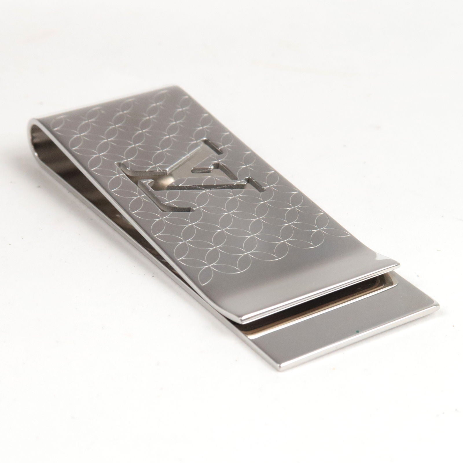 This is a necessity for me! The LV Champ Elysees Tie Pin is