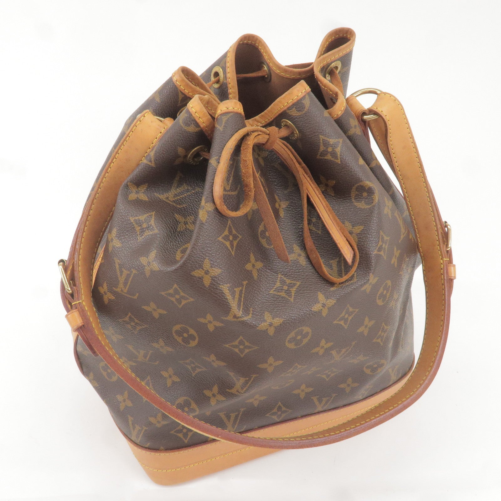 Sacoche louis hotsell vuitton grand v