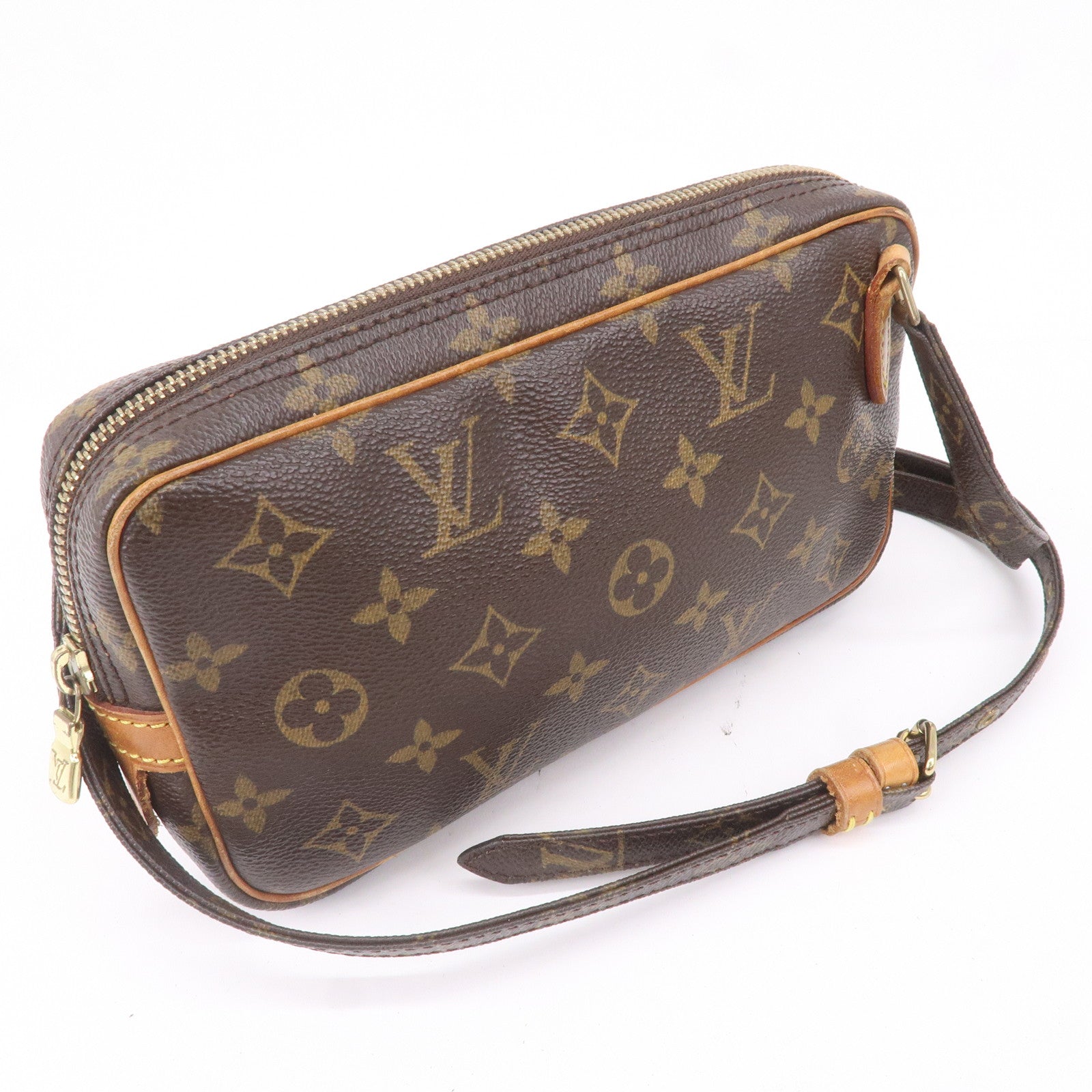 Louis Vuitton Crossbody Marly Bandouliere review &what fits