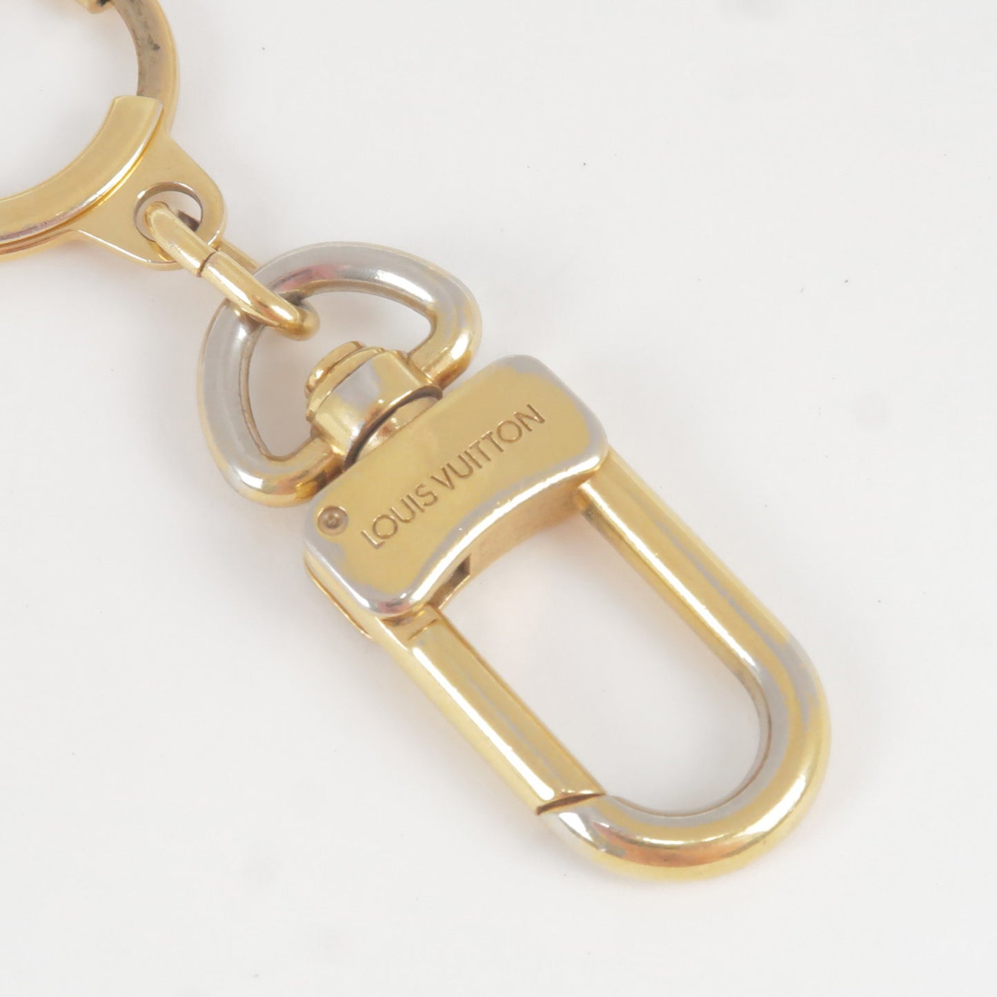 Louis Vuitton Ano Cles Key Chain Key Chram Gold M62694