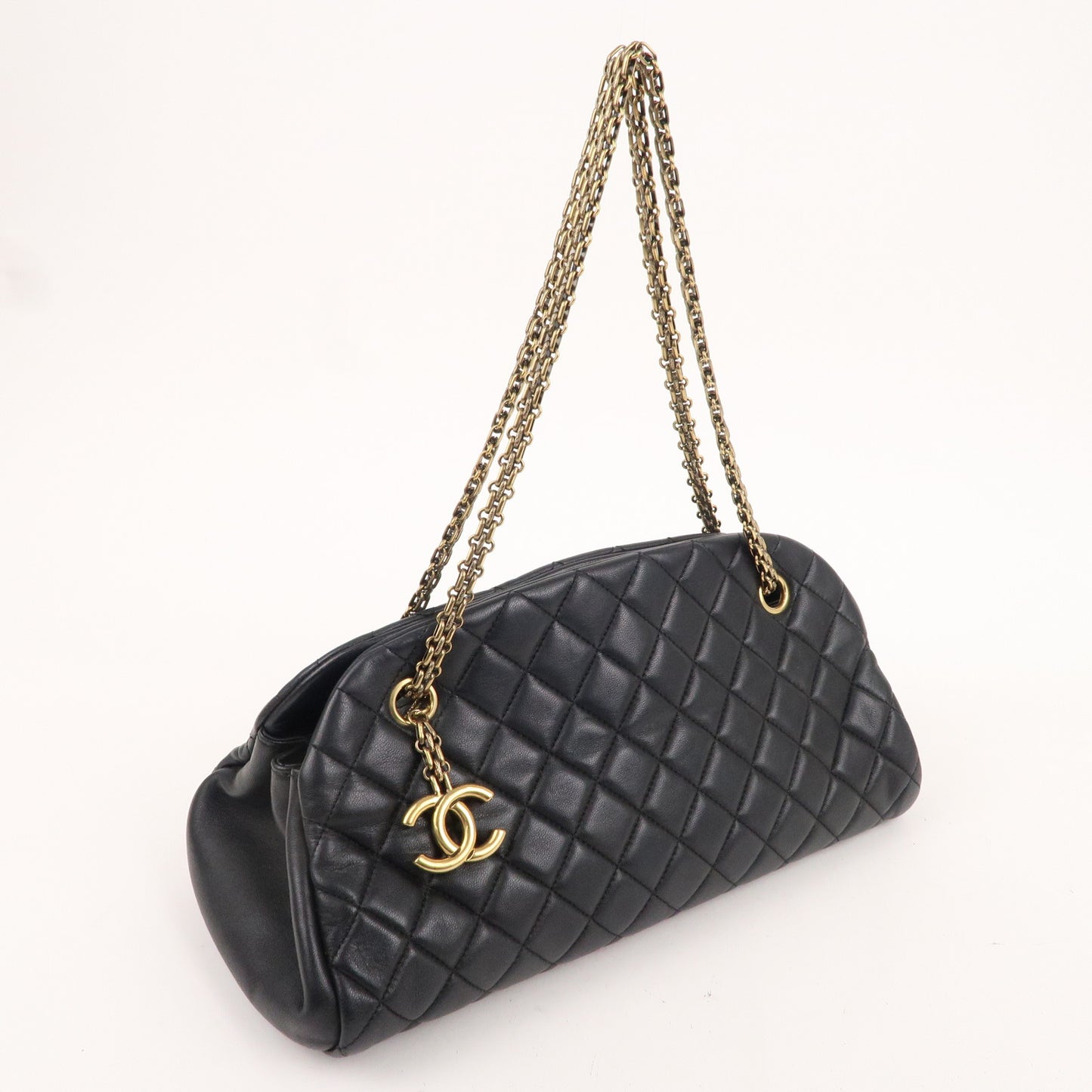 CHANEL Matelasse Mademoiselle Lamb Skin Chain Bag Black A50556