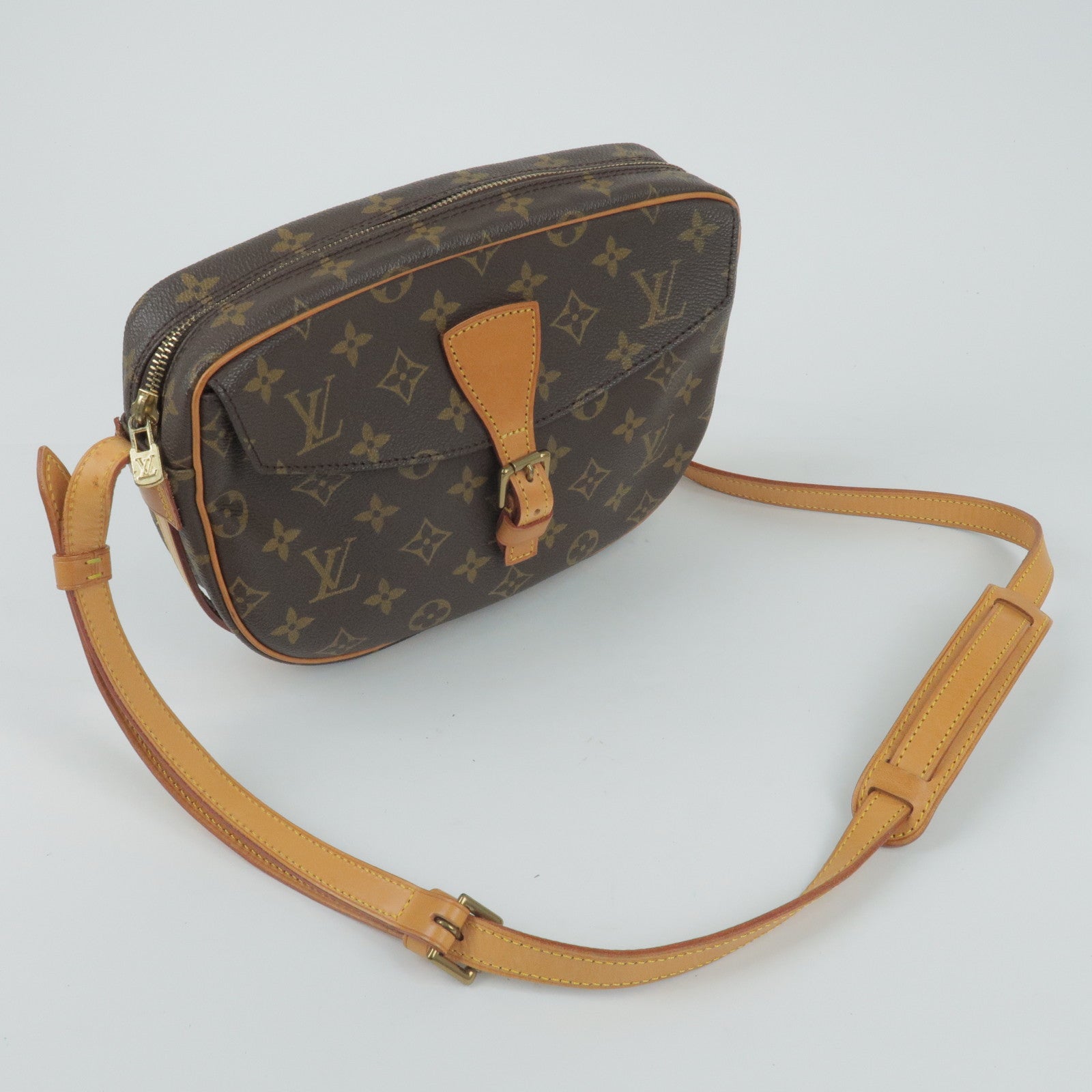 Louis-Vuitton-Monogram-Jeune-Fille-25-MM-Shoulder-Bag-M51226 – dct