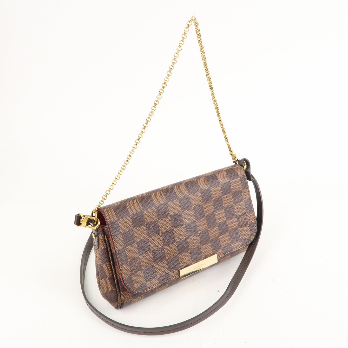 Louis Vuitton on X: A romantic gesture. Intensely feminine and