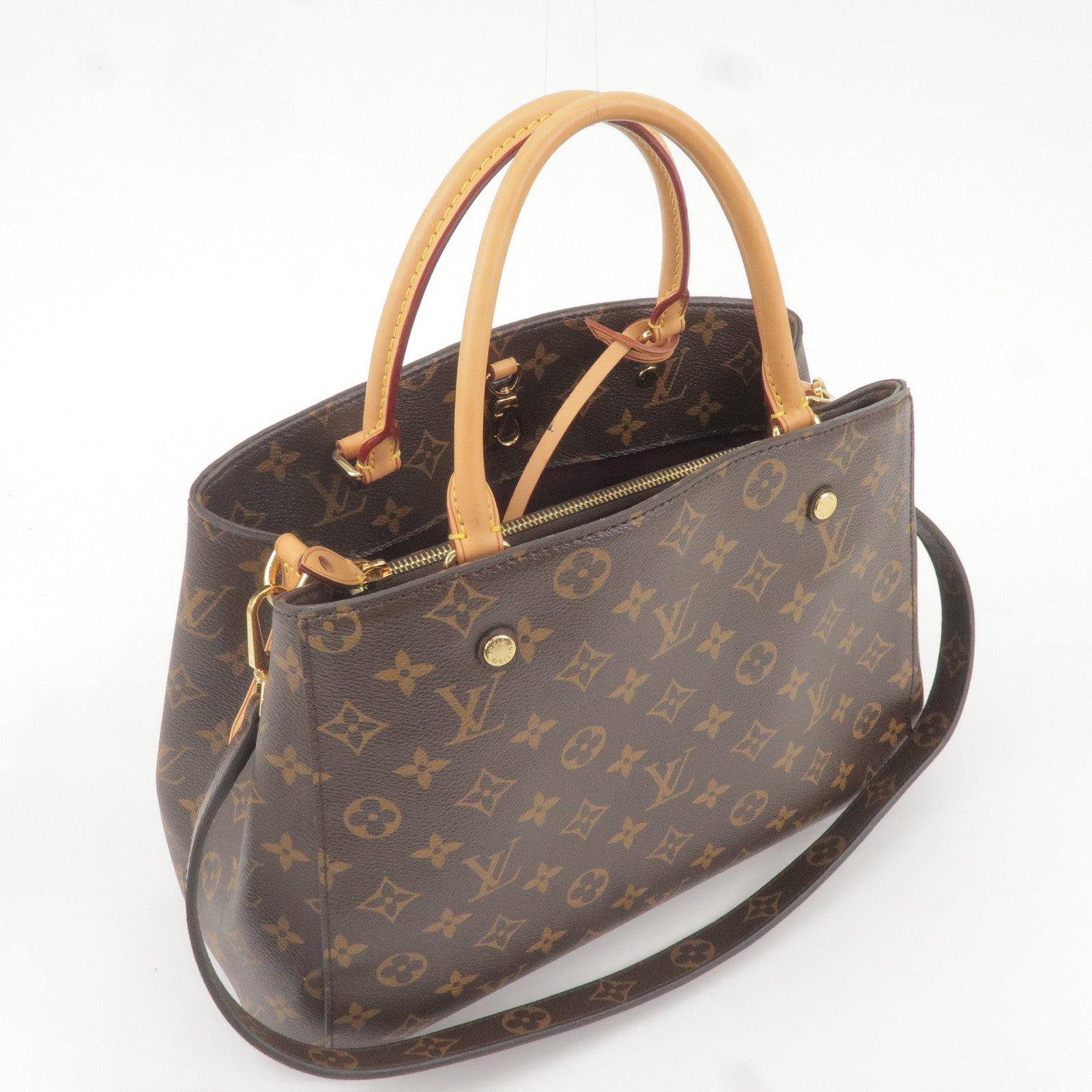 How I pack my Bag:Louis Vuitton Montaigne MM 