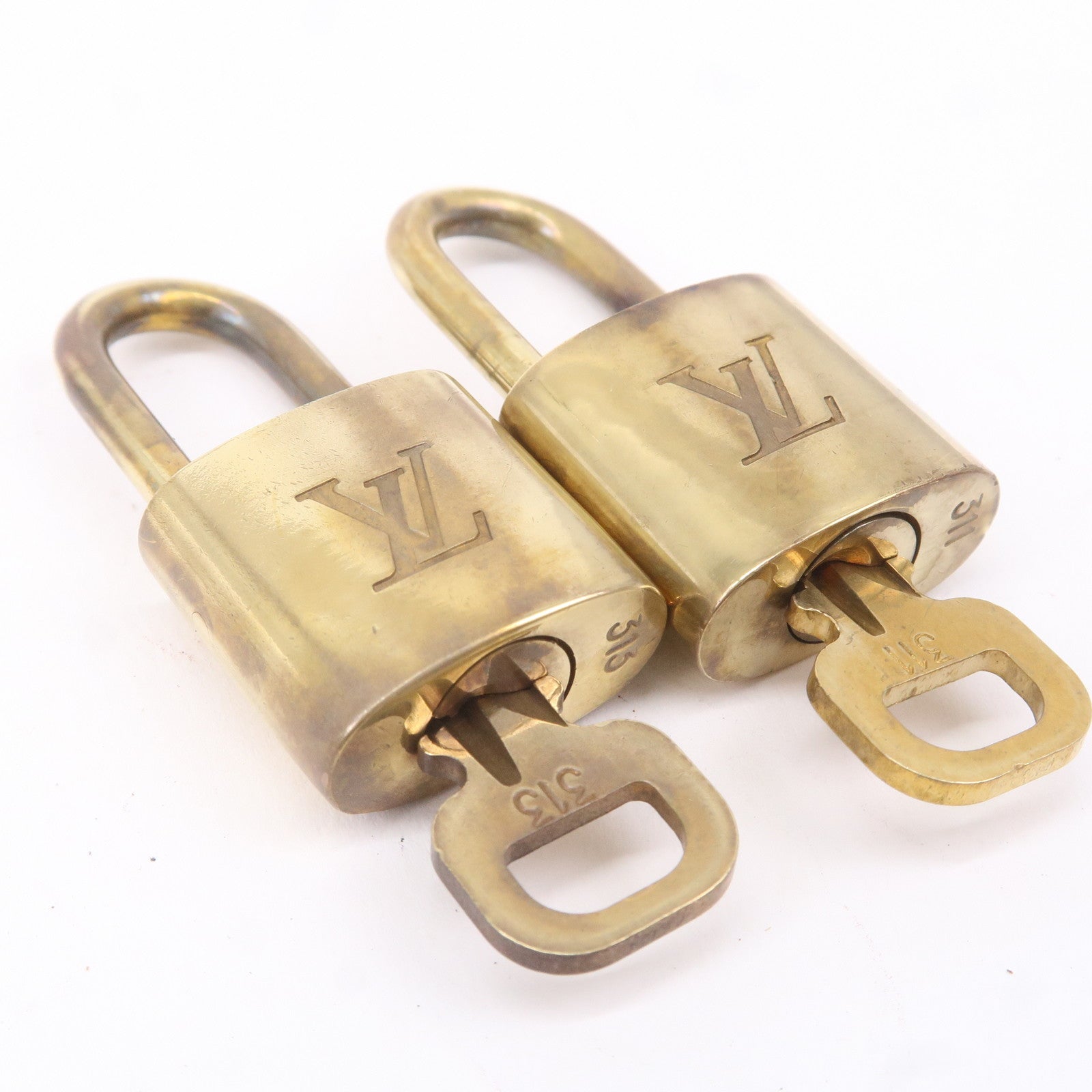 Key - Louis - of - 10 - ep_vintage luxury Store - Set - Key - Lock