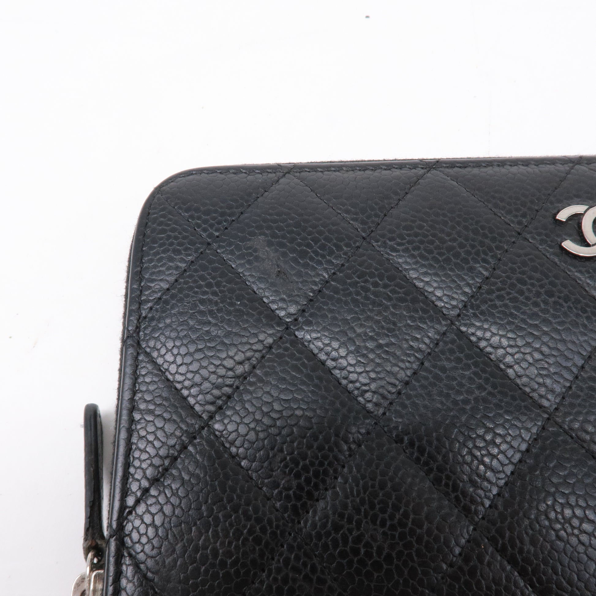 Chanel Quilted East West Shoulder Bag Black Caviar Skin 10718121
