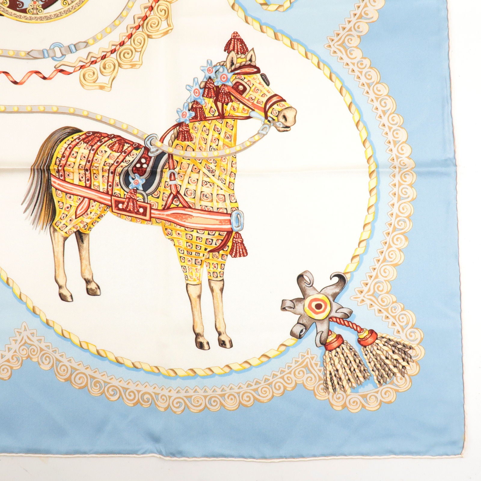 HERMES-Carre-90-Silk-100%-Scarf-PAPEROLES-Horse-Print-White – dct