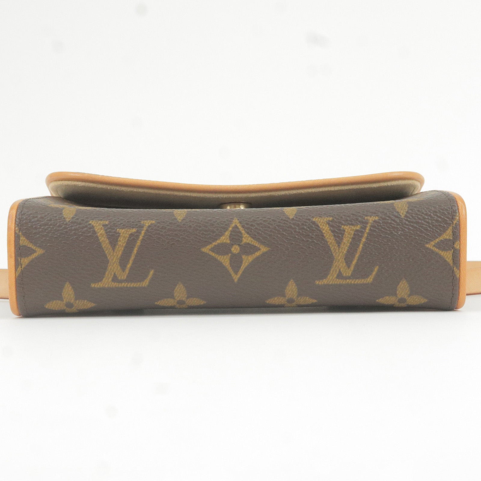 Used Black Louis Vuitton Discovery Bumbag in Virgil Abloh Monogram
