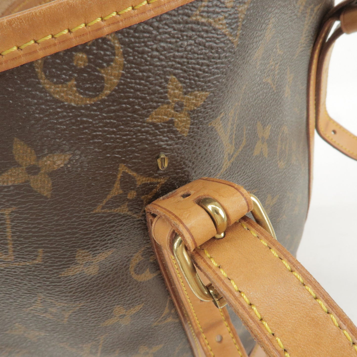 Louis Vuitton Monogram Bucket GM Shoulder Bag & Pouch M42236