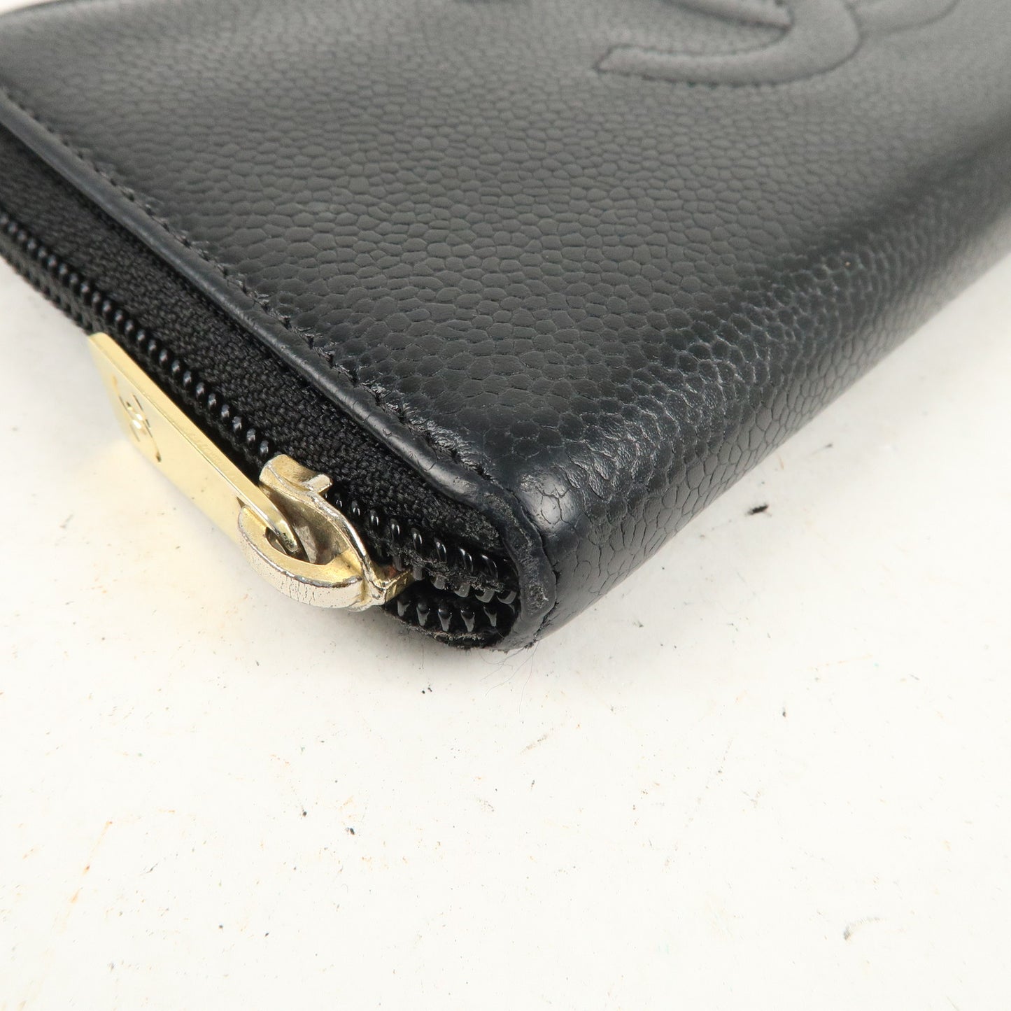 CHANEL Caviar Skin Round Zippy Long Wallet Black A13228