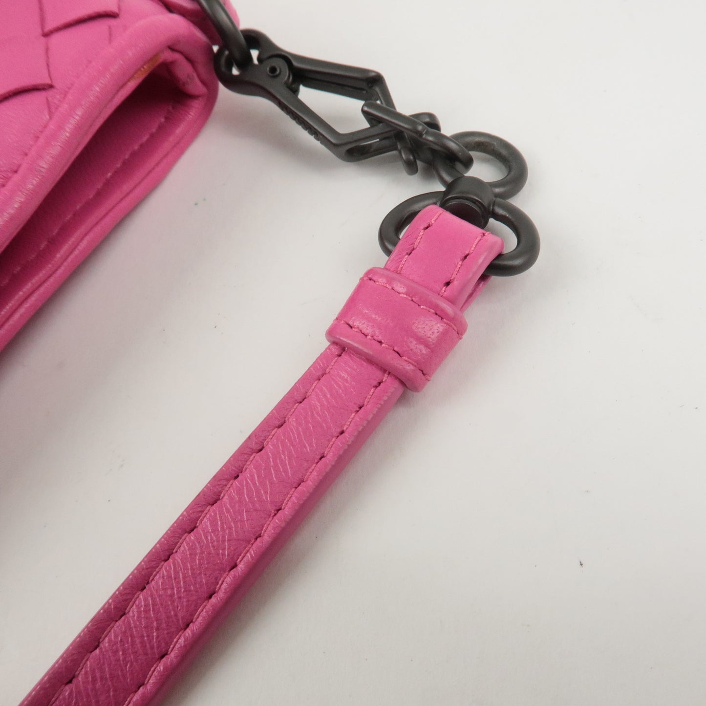 BOTTEGA VENETA Intrecciato Leather Hand Bag Pink