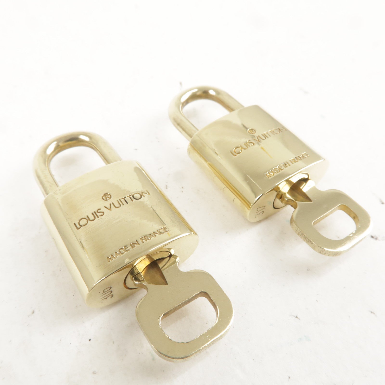 lv lock and key