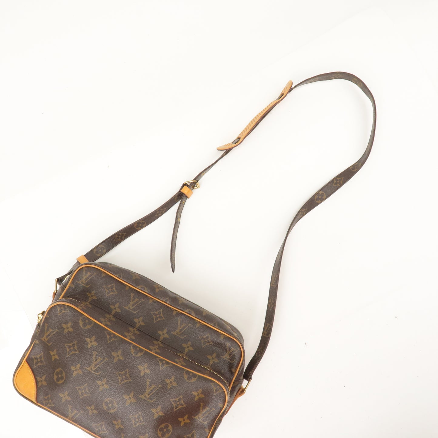 Louis-Vuitton-Monogram-Nile-Shoulder-Bag-Crossbody-Bag-M45244  