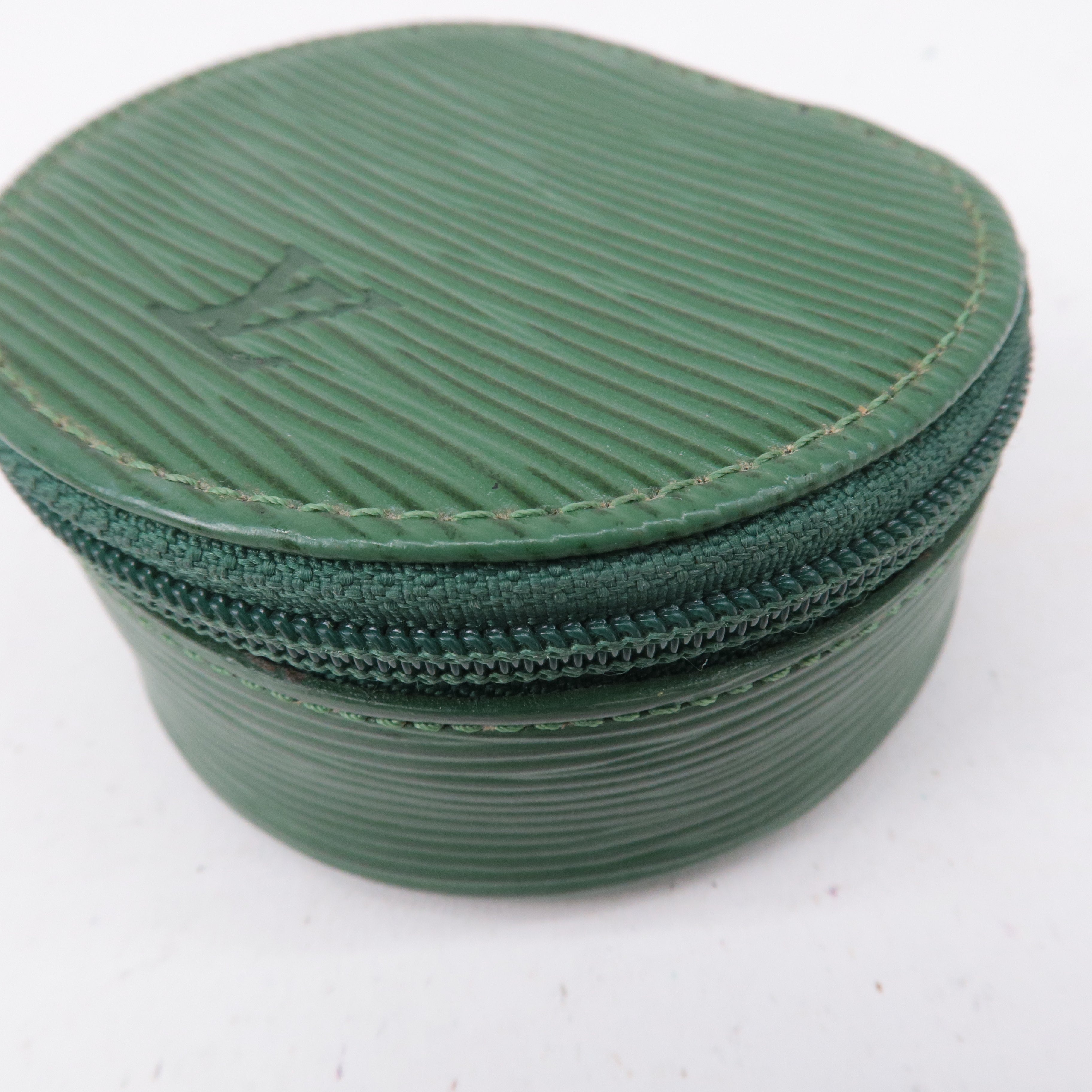 Louis-Vuitton-Epi-Ecrin-Bijoux-8-Jewelry-Case-Borneo-Green